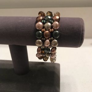 Multi colored beaded stretch bracelet